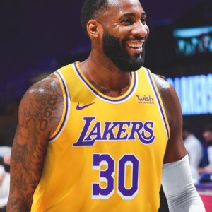 半岛体育-湖人众人期待庄神报到 沃格尔：他让我充满安全感